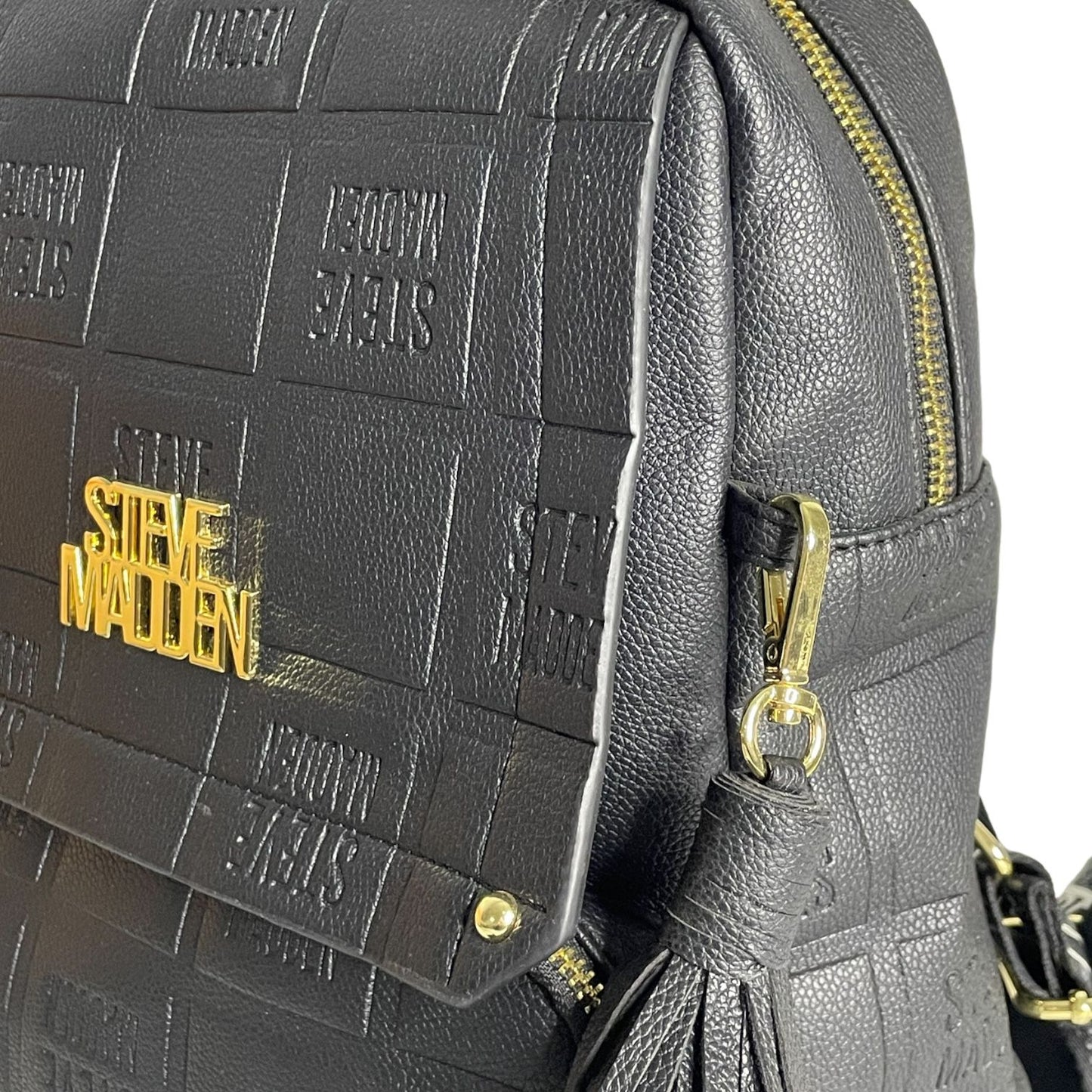 MOCHILA STEVE MADDEN  BACKPACK NEGRA CON ESTAMPADO