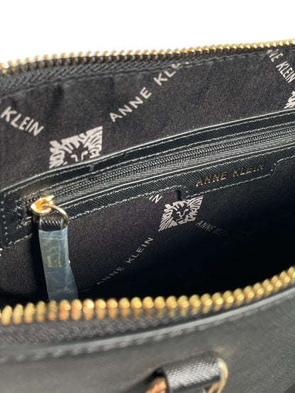 BOLSA DE MANO CON MONEDERO ANNE KLEIN