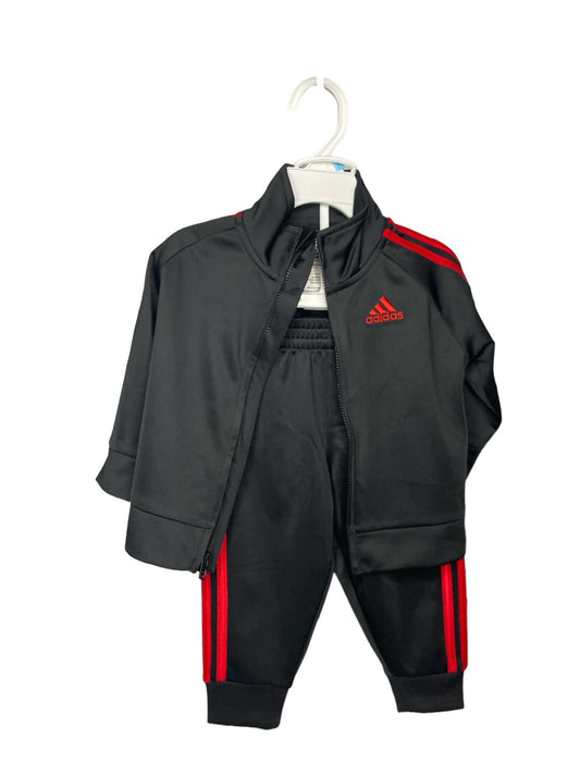 CONJUNTO PANTS ADIDAS DE NIÑO NEGRO CON ROJO TALLA 6M