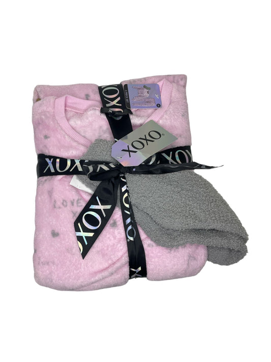 XOXO SET DE PIJAMA DE 3 PIEZAS BLUSA, PANTS Y CALCETAS TALLA M